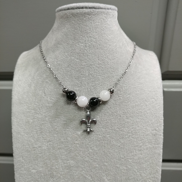 Fleur De Lis Onyx Jade Bead Necklace Natural Gemstone Stainless-Steel 17.5" - Picture 8 of 16